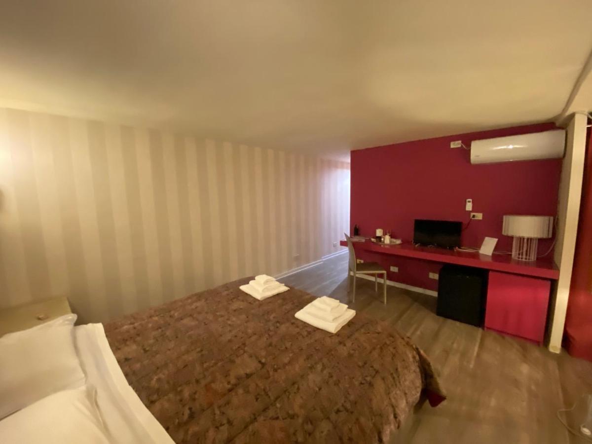 Dante'S Room By Apulia Accommodation 바리 외부 사진