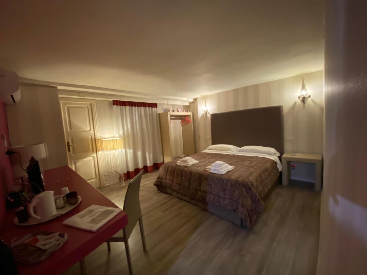 Dante'S Room By Apulia Accommodation 바리 외부 사진